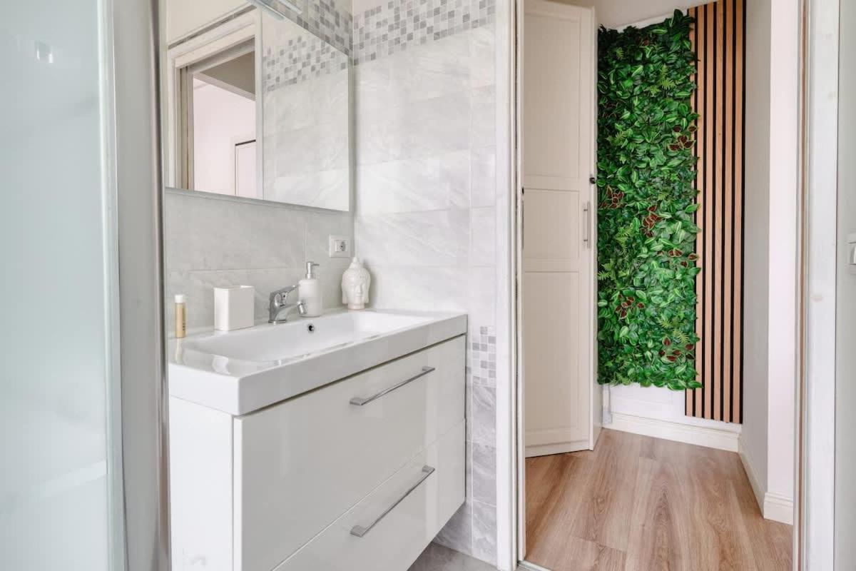 Oasis Suite - Subway 50 Meters Just 5 Minutes From Duomo Milán Exterior foto